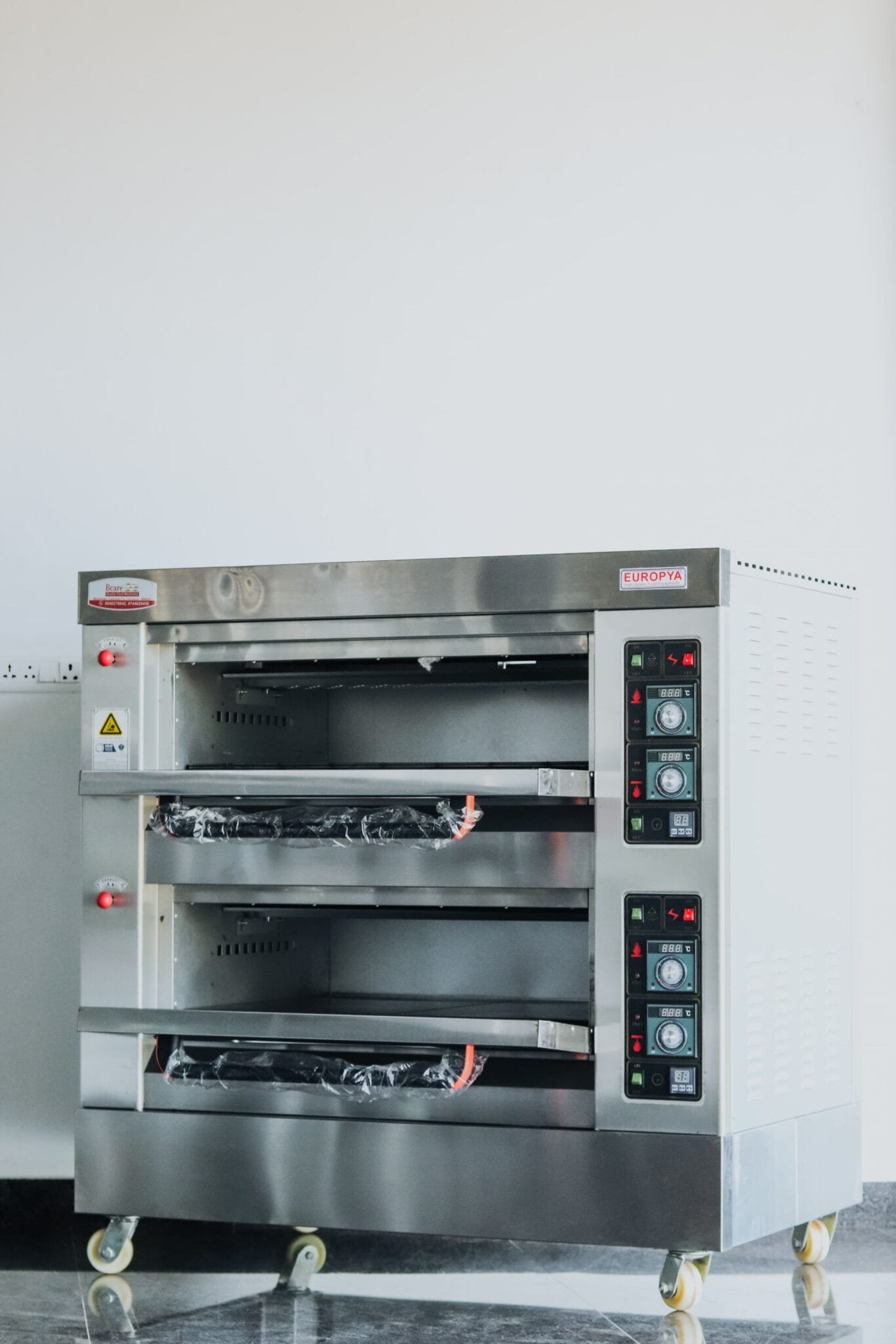 GAS OVEN 2 DECK 4TRAY