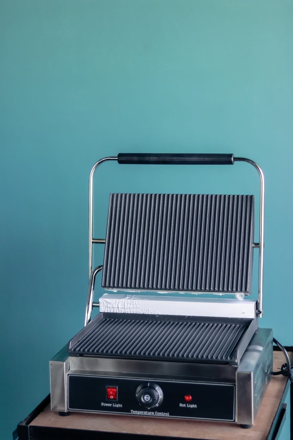 SANDWICH GRILLER